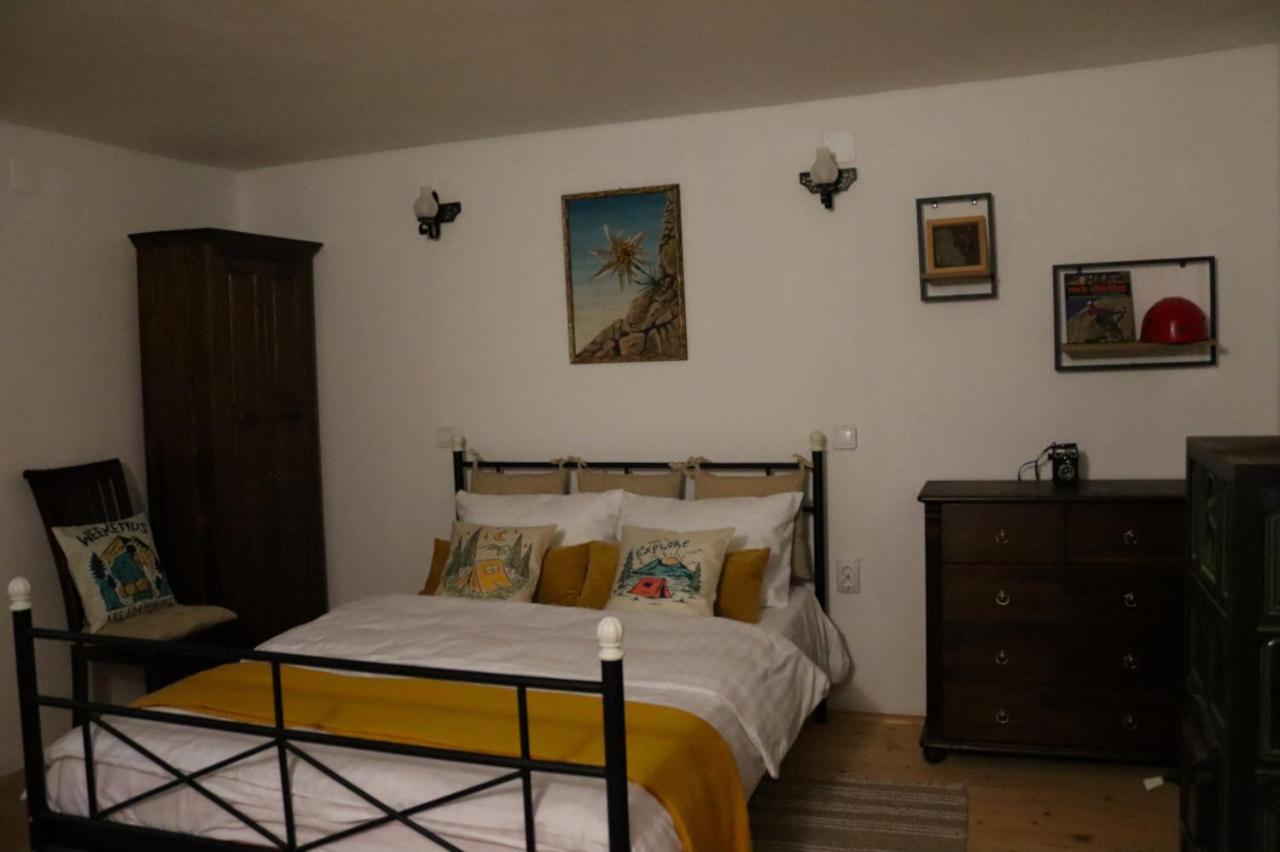Galeria Turismului Montan Affittacamere Cîrţişoara Esterno foto