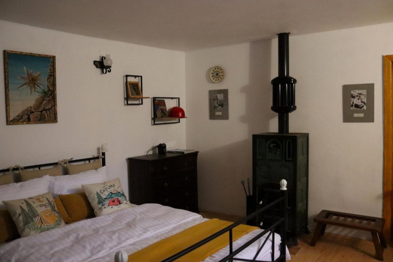 Galeria Turismului Montan Affittacamere Cîrţişoara Esterno foto
